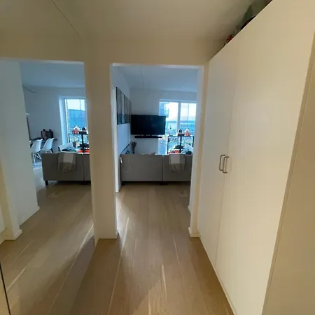 Private Seaview - 2 Balconies, 11th Floor, Elevator, Friendly Lively Area *